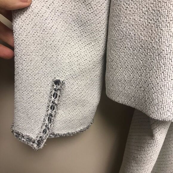 Nipon Boutique skirt and jacket suit.    Size 10P - Picture 9 of 13